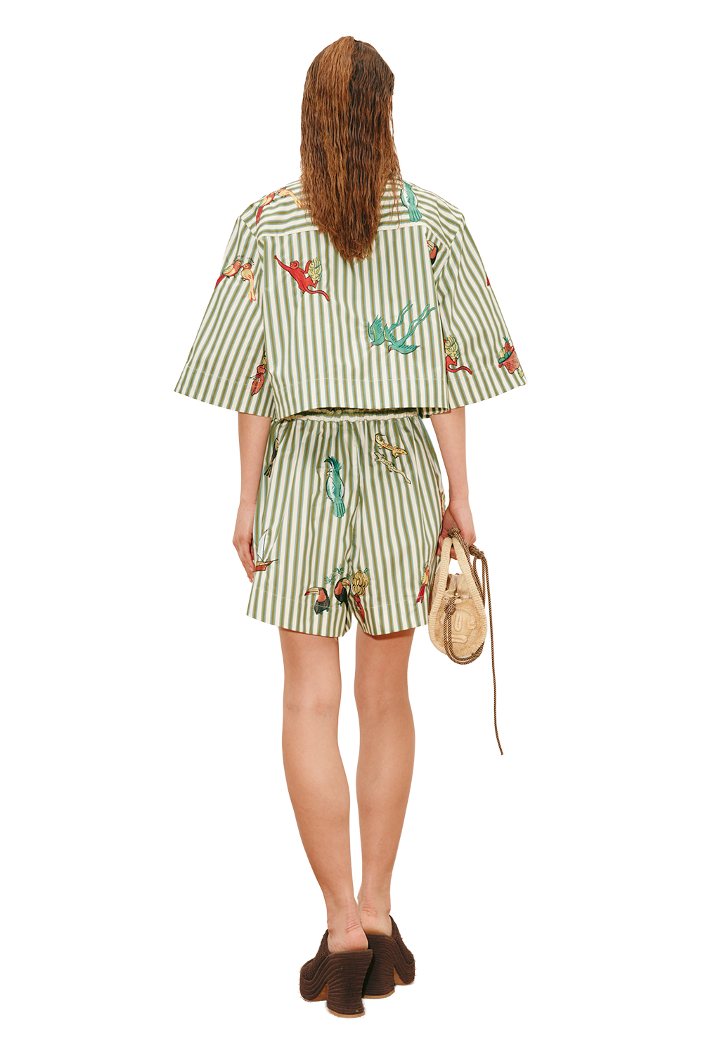 Bisou Embroidered Short